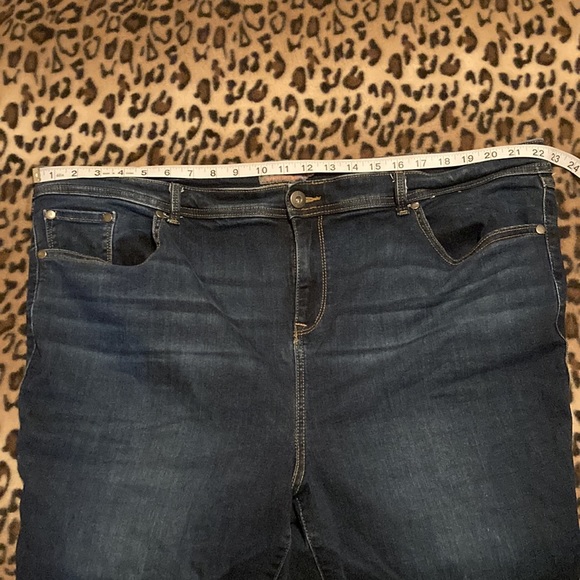 2 for $35 TORRID JEANS Women’s Size 24 TORRID Crop Midfit Super Skinny Super - Picture 7 of 10